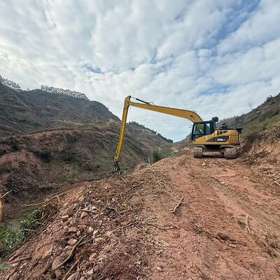 কাঠের গ্রিপ সহ এক্সক্যাভেটর লং আর্ম
